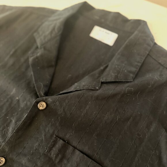 Old Navy Black Textured Camp Collar shirt - Picture 1 of 5